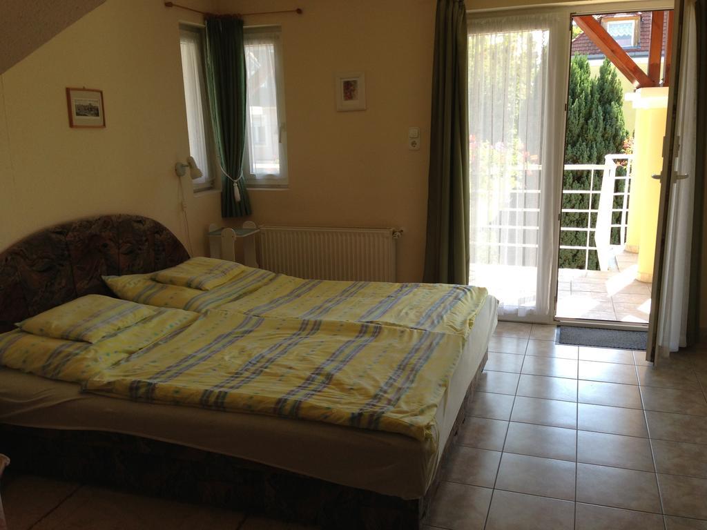 Villa Natalia Heviz Quarto foto