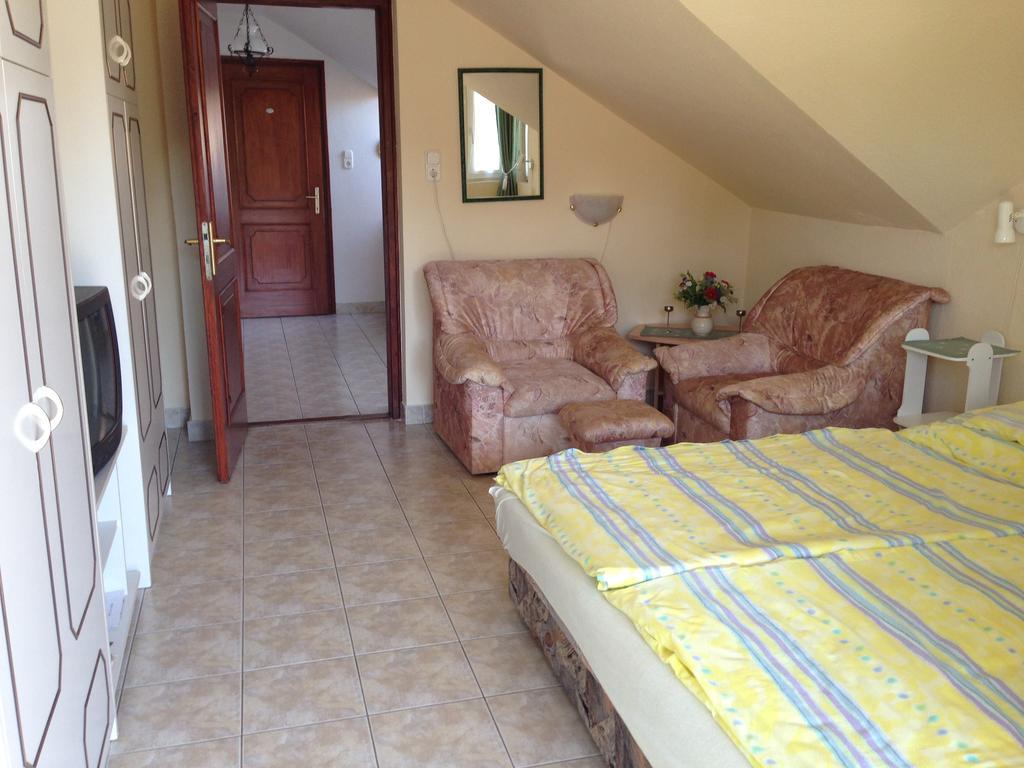 Villa Natalia Heviz Quarto foto